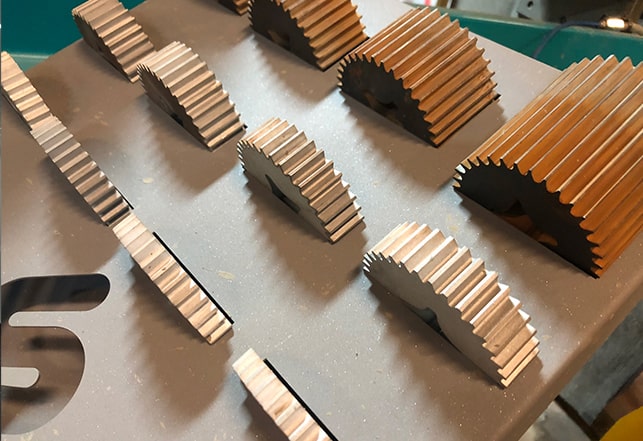 Heavy plate profiling with waterjet cutting
